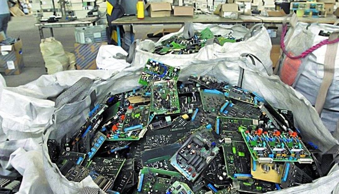 Los puntos de reciclaje de basura electrónica en la Región Metropolitana